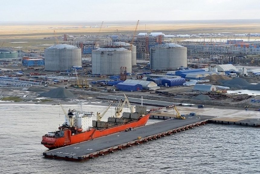 Почти 20 млн тонн грузов вывезено через порт Сабетта в 2020 году