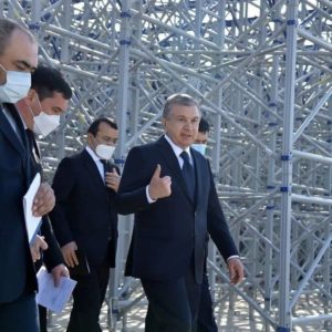 Президент Узбекистана проинспектировал строительство путепровода в Самарканде Президент Узбекистана проинспектировал строительство путепровода в Самарканде