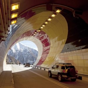В Южной Осетии завершается строительство резервной ЛЭП в Рокском тоннеле