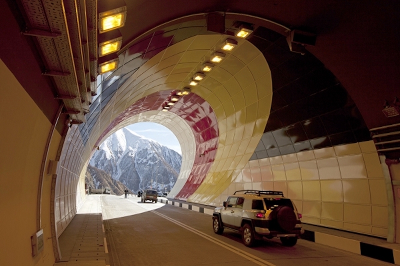 В Южной Осетии завершается строительство резервной ЛЭП в Рокском тоннеле
