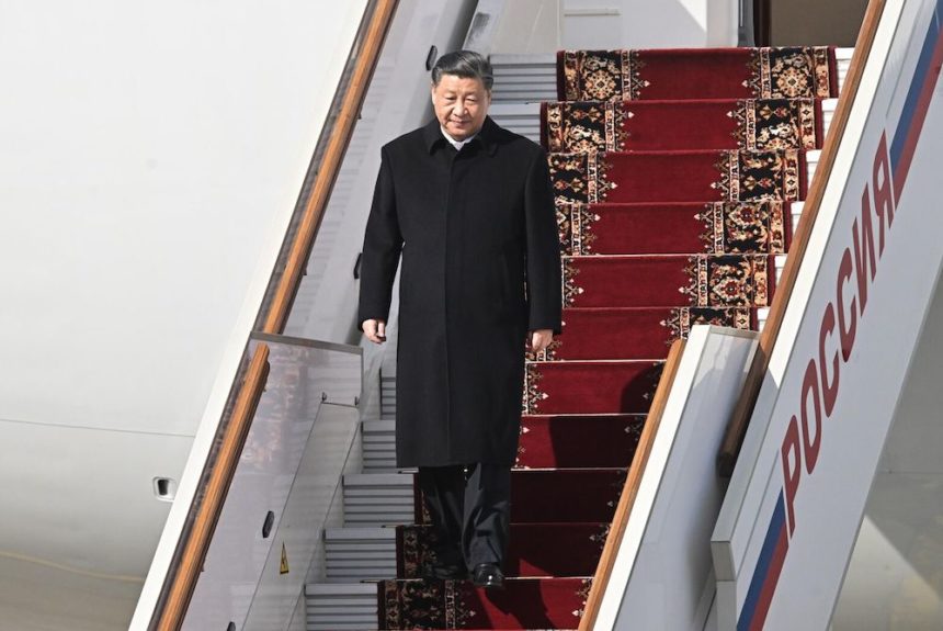 В 373-метровом президентском люксе отеля в «Хуамин Парке» первым гостем стал председатель КНР