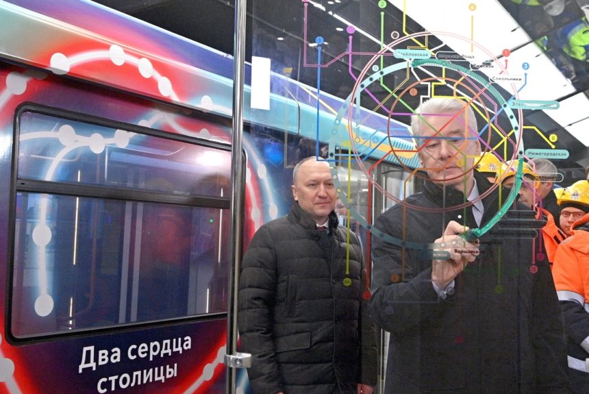 Путин и Собянин открыли Большую кольцевую линию метро Москвы