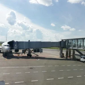 В аэропорту Рощино отремонтируют часть аэродрома